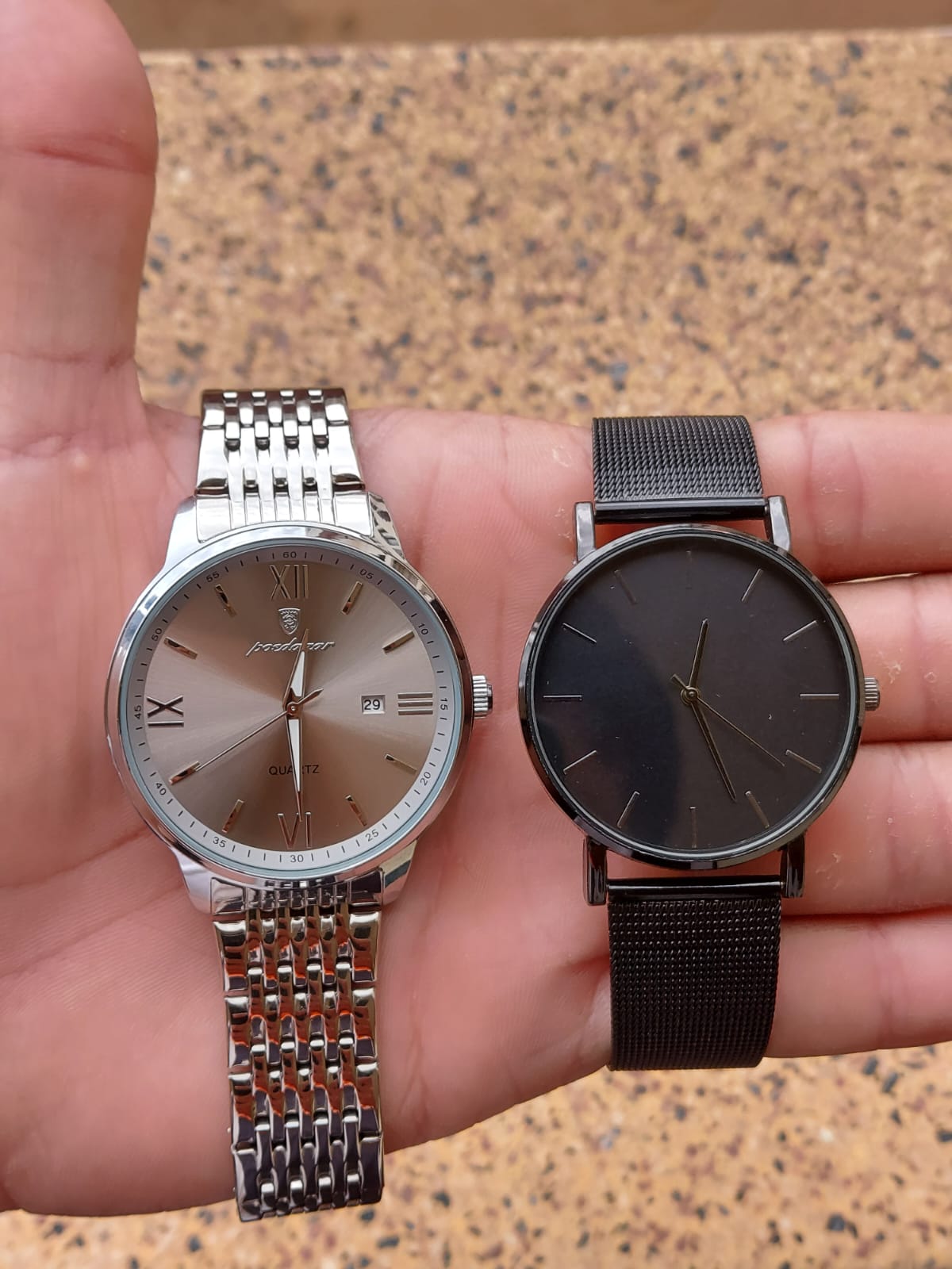 [Buy 1 get 2] Quartz watch and an All Black for free